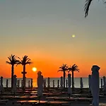 Apartment White Tower Va Mamaia