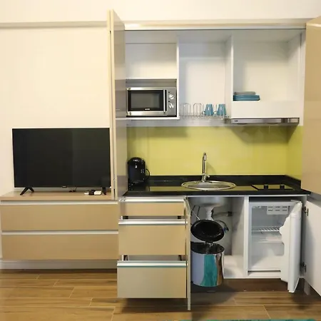 White Tower Va * Mamaia