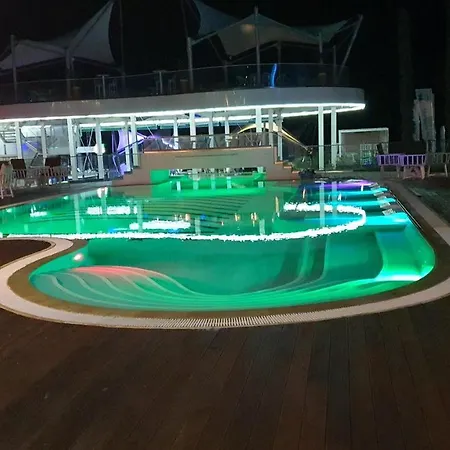 White Tower Va Apartamento