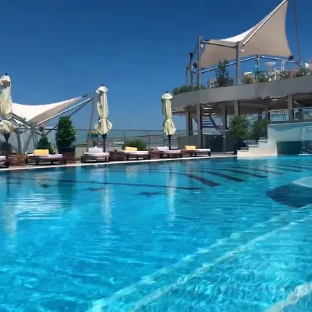 White Tower Va * Mamaia