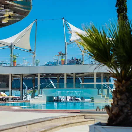 Apartment White Tower Va