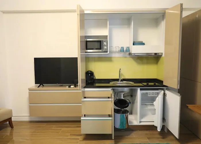 White Tower Va * ママイア