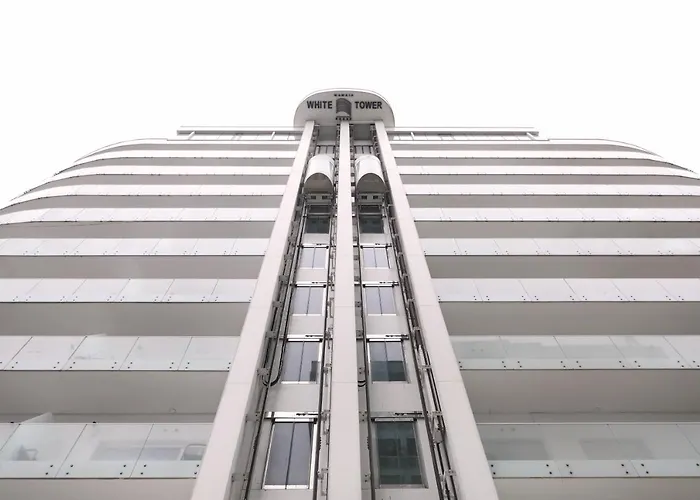 White Tower Va ママイア