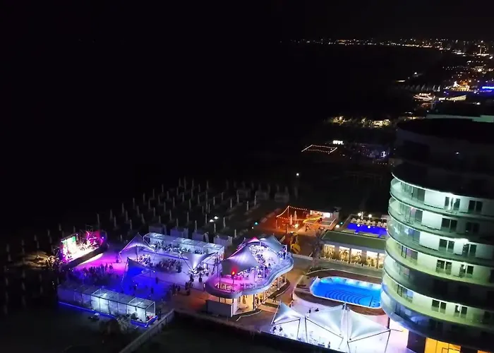 アパート White Tower Va *