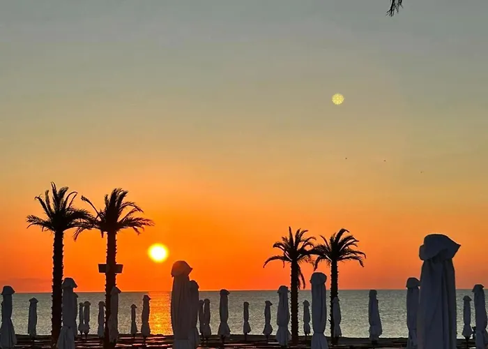 アパート White Tower Va ママイア