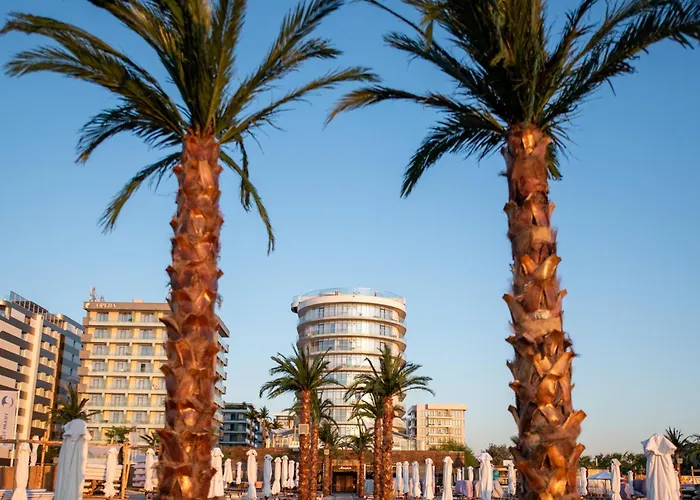 アパート White Tower Va